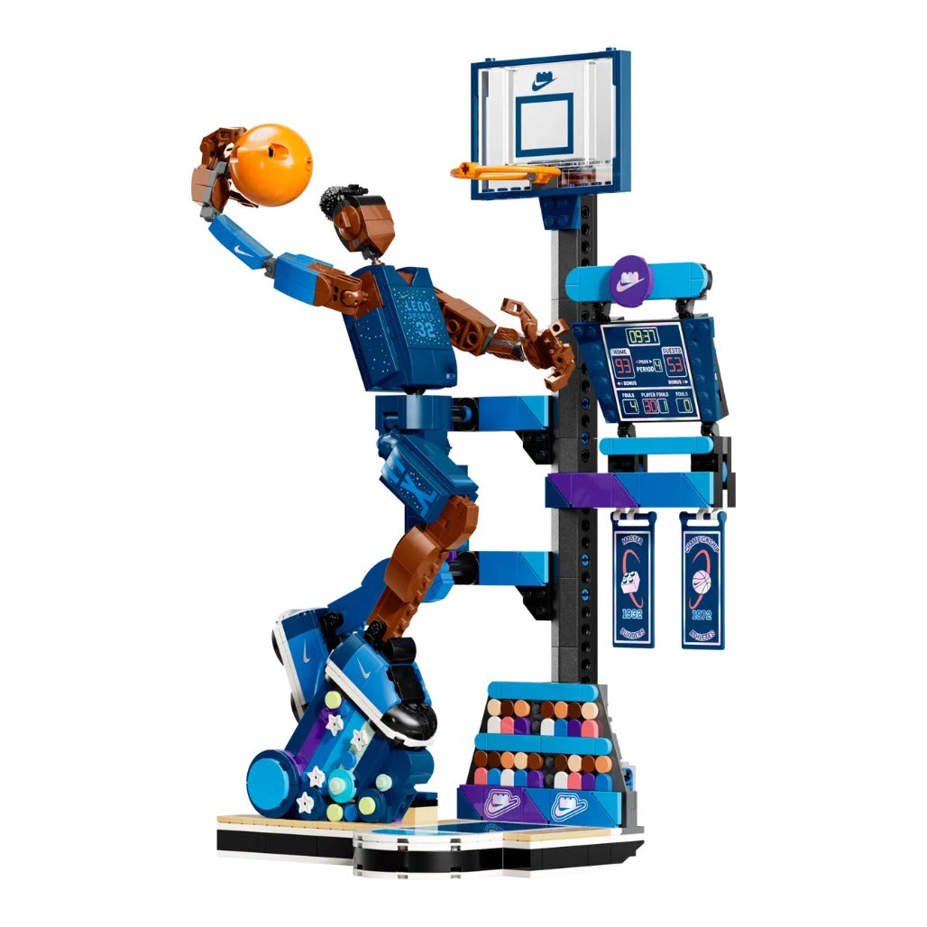 A Photo Of LEGO Nike Slam Dunk 809 Pieces - 43010