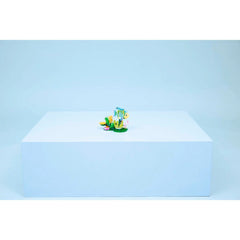 A Photo Of LEGO Creator 3-in-1 Wild Animals: Colorful Hummingbird 312 Pieces - 31384