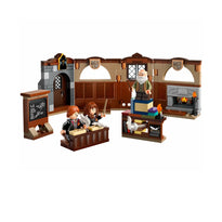 LEGO Hogwarts™ Castle: Charms Class 204 Pieces - 76442