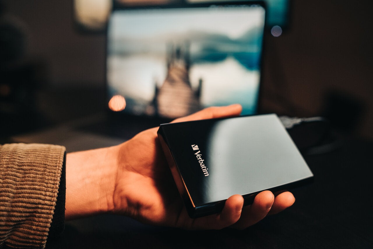 A Photo Of Verbatim Store 'n' Go Slim 256GB - Portable SSD USB 3.2 GEN 1