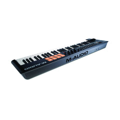 A Photo Of M-AUDIO Oxygen 61 IV - Midi Controller