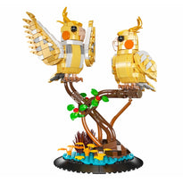 Mould King Black-Capped Lory Building Toy Set - 1052 Pieces - 10150