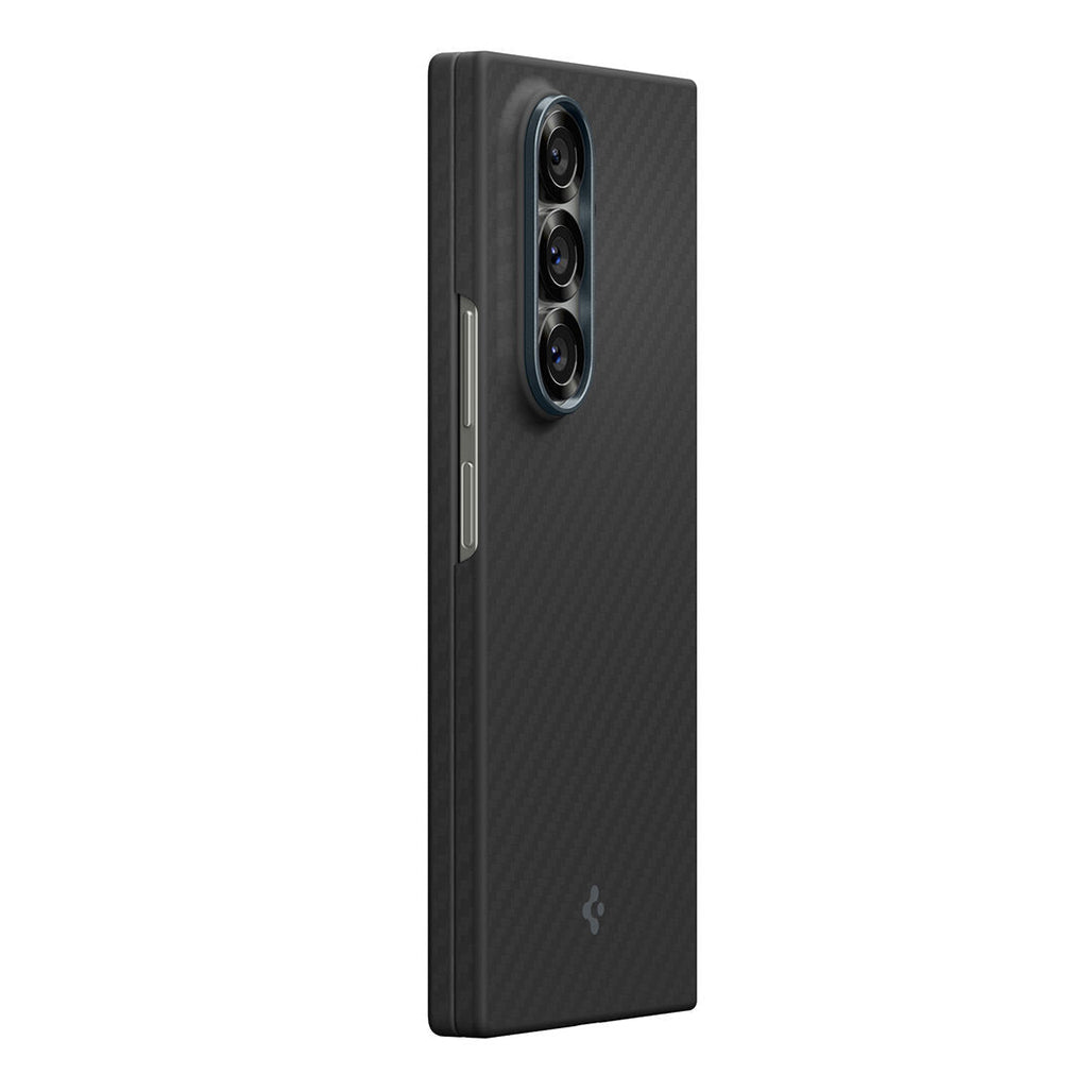 A Photo Of Spigen Air Skin Aramid for Samsung Galaxy Z Fold 7 Case