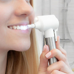 A Photo Of InnovaGoods Tooth Polisher and Whitener - V0100941