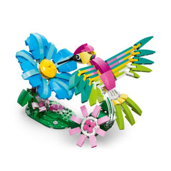 A Photo Of LEGO Creator 3-in-1 Wild Animals: Colorful Hummingbird 312 Pieces - 31384