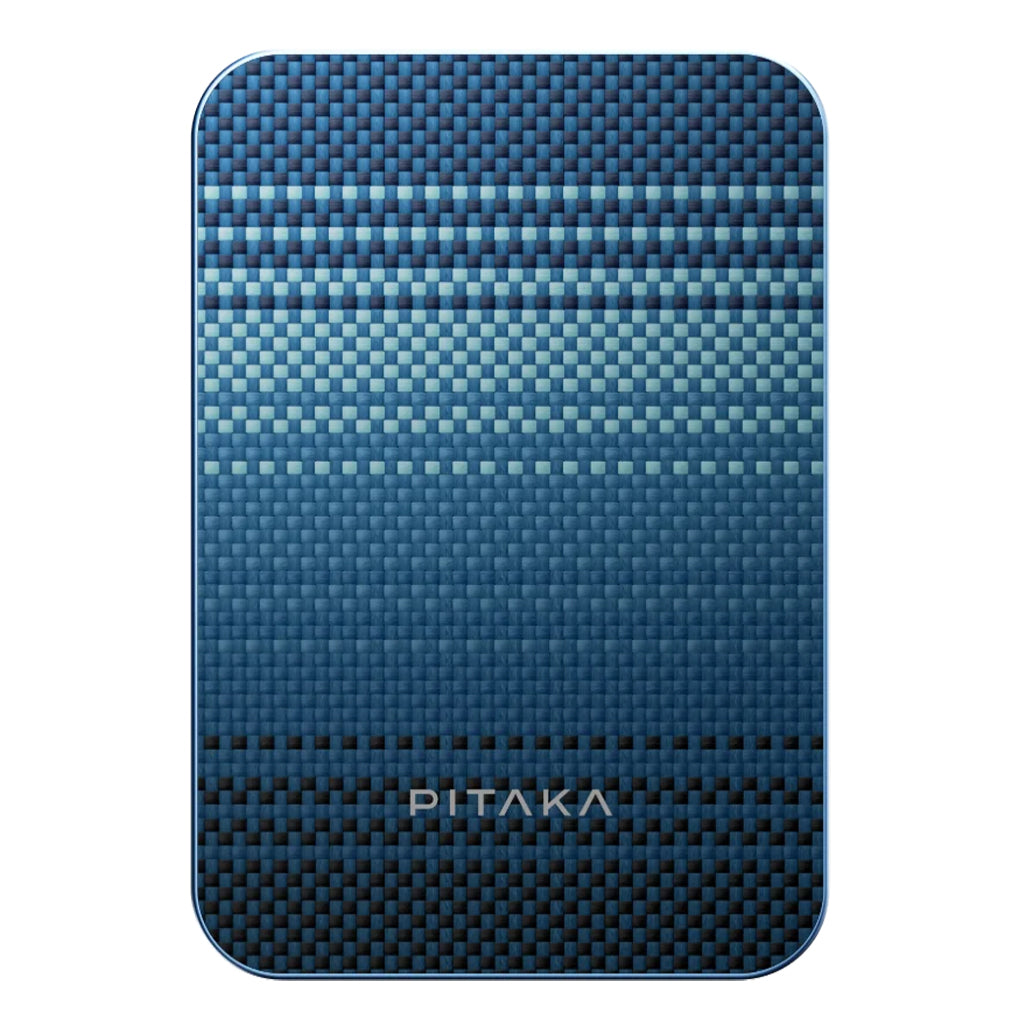 A Photo Of Pitaka Aramid Fiber Magnetic Power Bank – 5000mAh Slim Qi2 Fast Wireless Charger with Magnetic Attachment