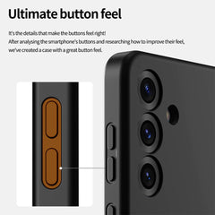 A Photo Of Araree Typo Skin M Soft Magnetic Case for Samsung Galaxy S25 Ultra