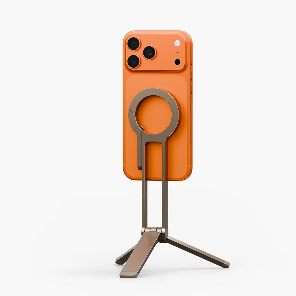 A Photo Of Uniq Arcus Aluminium Magnetic Carabiner Phone Tripod with MagClick Attachment
