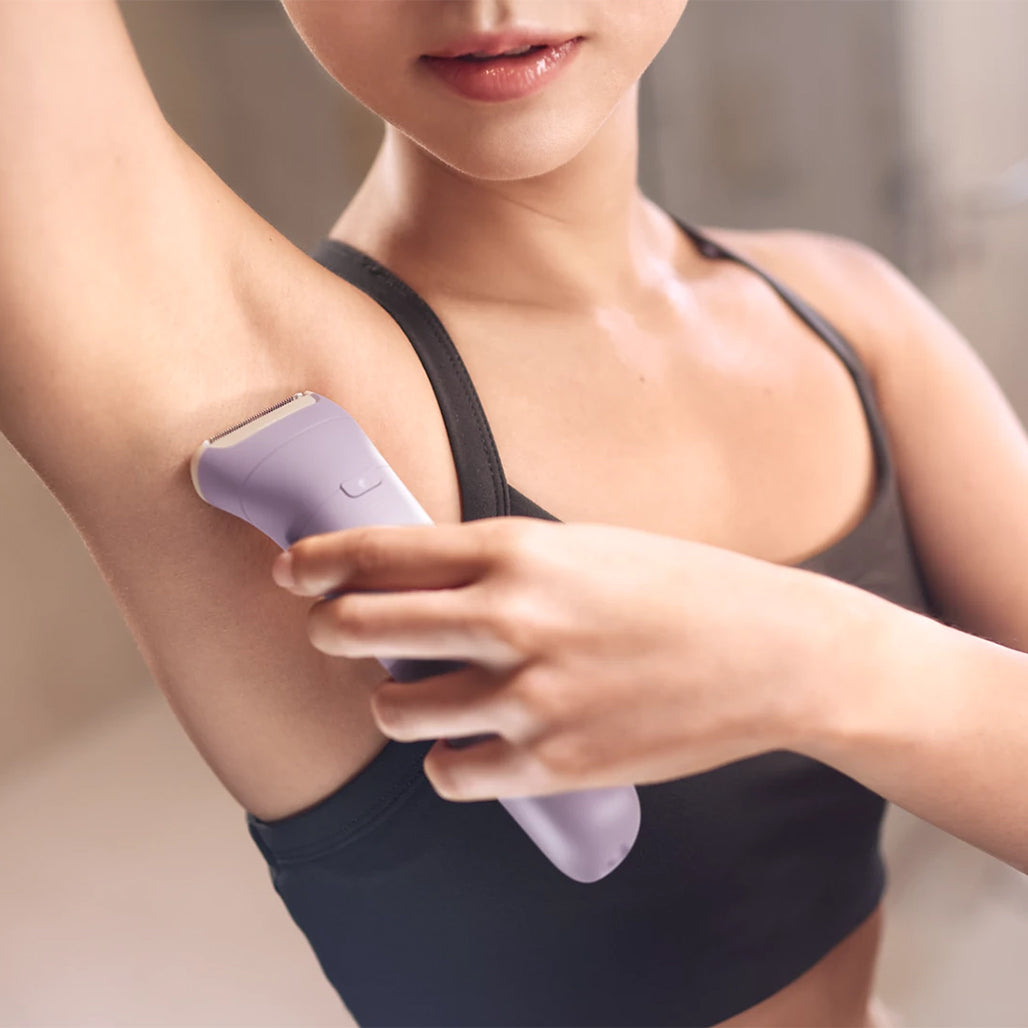 A Photo Of Philips Lady Shaver Series 6000 Cordless shaver, Wet & Dry - BRL138/00