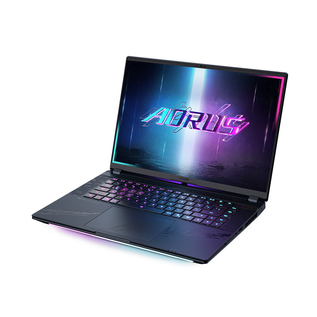 A Photo Of Gigabyte Aorus Master 16 - 16