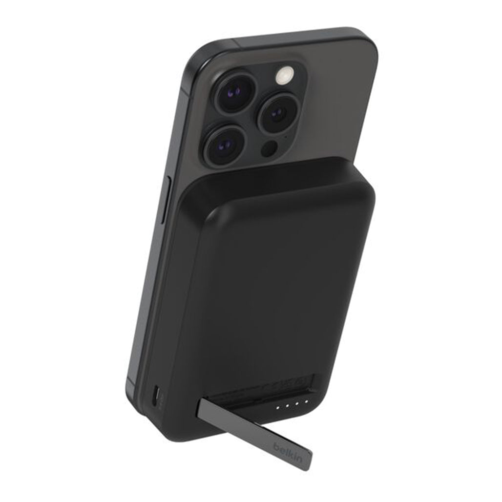 A Photo Of Belkin BoostCharge Pro 10,000mAh Magnetic Power Bank with Qi2 15W Wireless Fast Charging & Kickstand