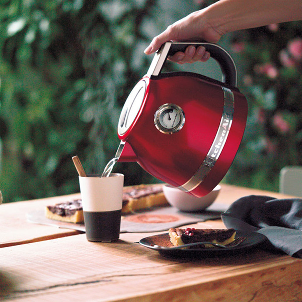 A Photo Of Kitchenaid Artisan 1.5 L Kettle Adjustable Temperature
