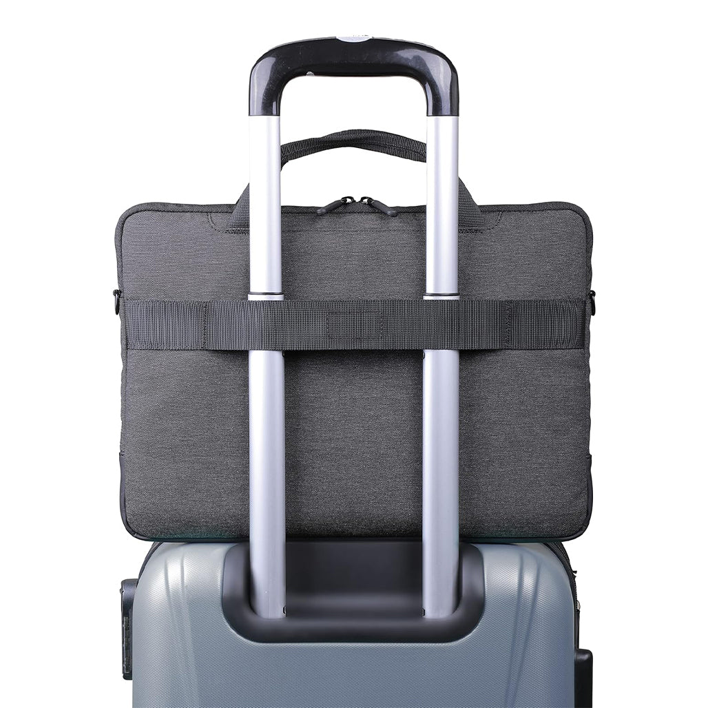 A Photo Of Dell Professional Sleeve 13