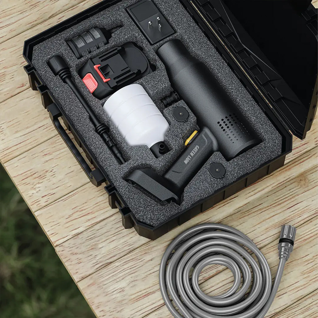 A Photo Of Green Lion CX240 Cordless Pressure Wash Gun - Black