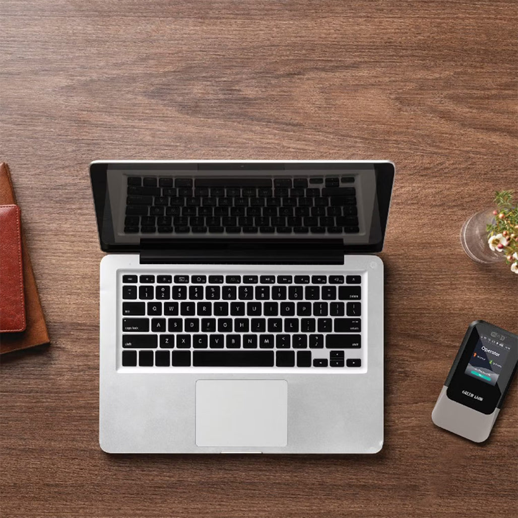 A Photo Of Green Lion Connect 5G Portable MiFi Router - GNCO5GRTRBK - Black