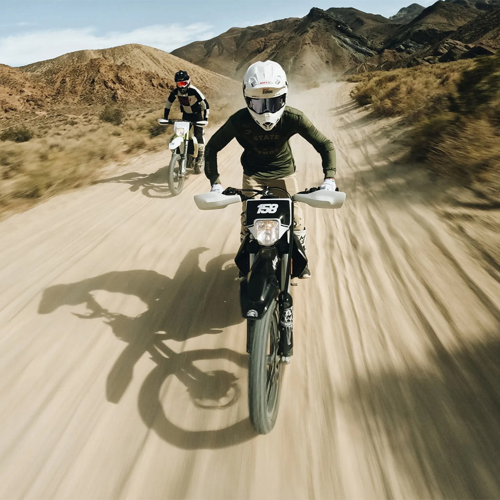 A Photo Of GoPro El Grande Extension Pole – 38in Aluminum Camera Pole for Ultimate Action Shots