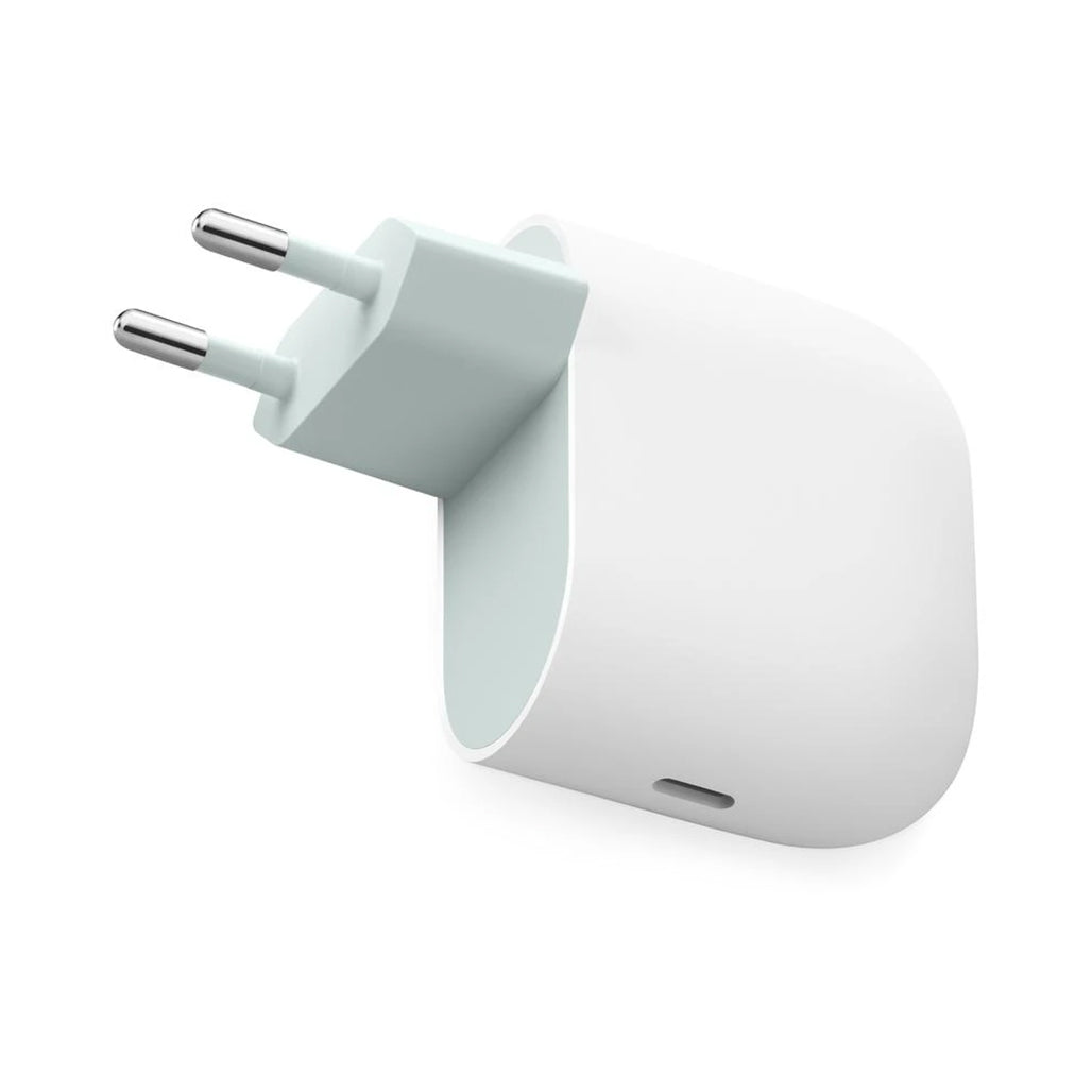 A Photo Of Google 45W USB-C Fast Charger GA05732-EU – High-Speed Charging for Pixel & More