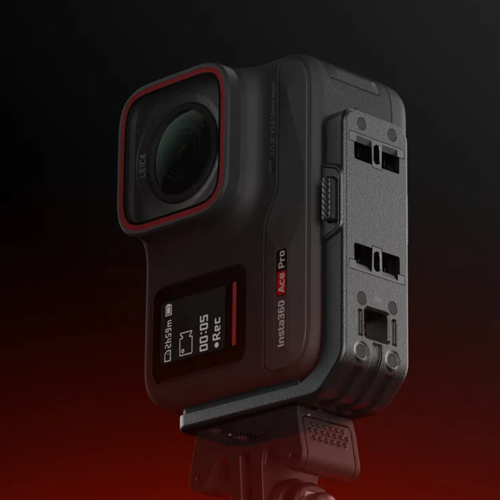 A Photo Of Insta360 Ace Pro & Ace Vertical-Horizontal Mount