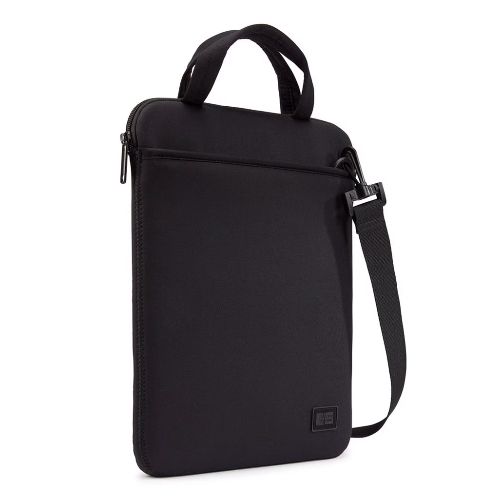 A Photo Of Case Logic Quantic 14-Inch Chromebook Sleeve - Black - LNEO-214