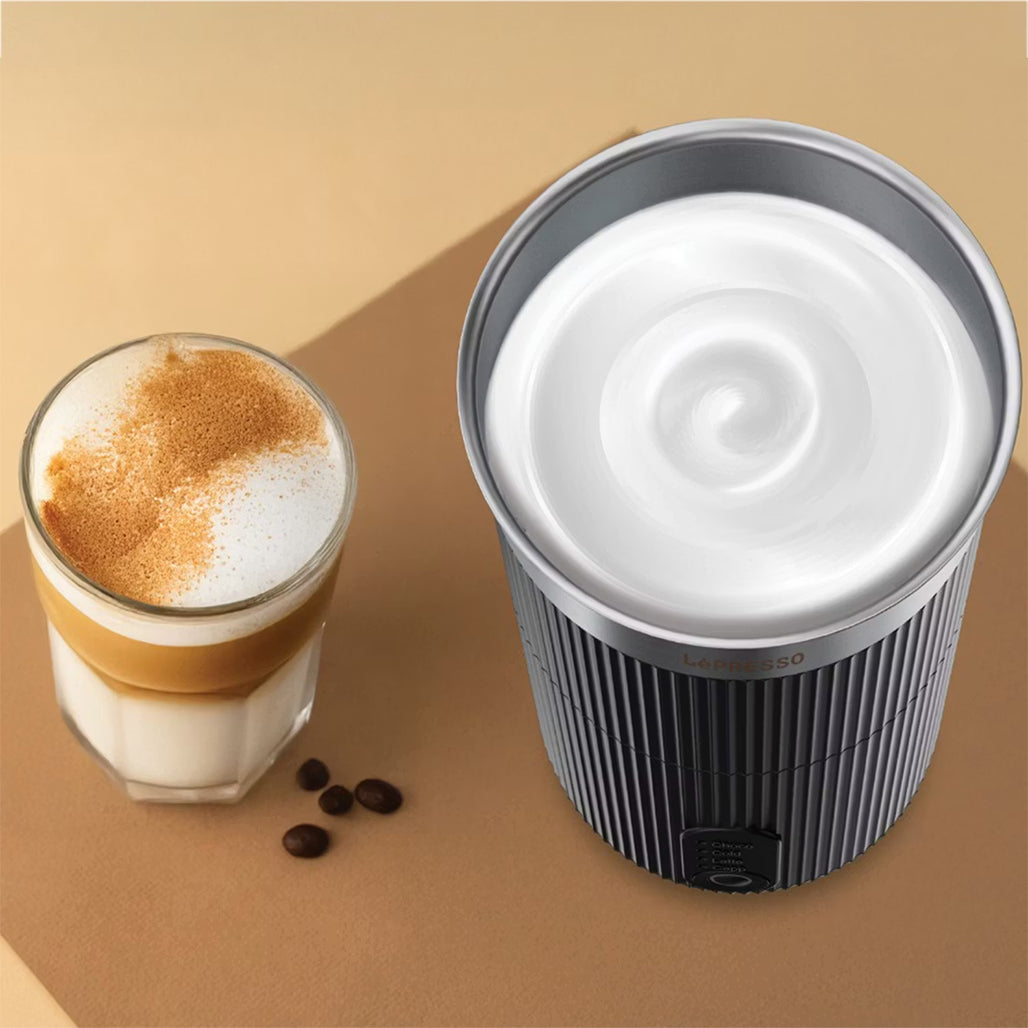 A Photo Of LePresso Foamflex Hot & Cold Milk Frother – 500mL - Black - LPCFFMF0099BK