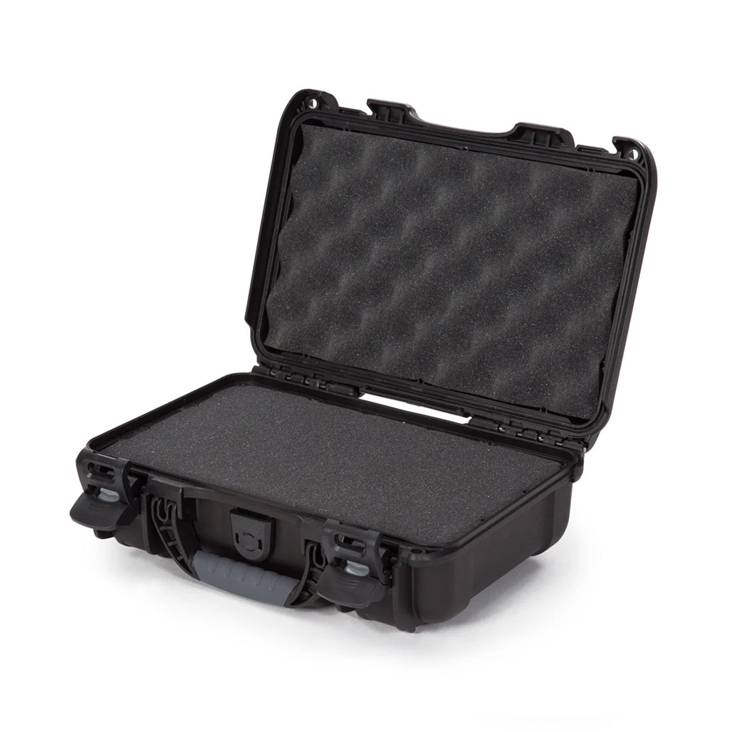 A Photo Of NANUK 909 Waterproof Hard Case – Rugged Lightweight Protective Gear Case for Electronics, Tools & Firearms – Black