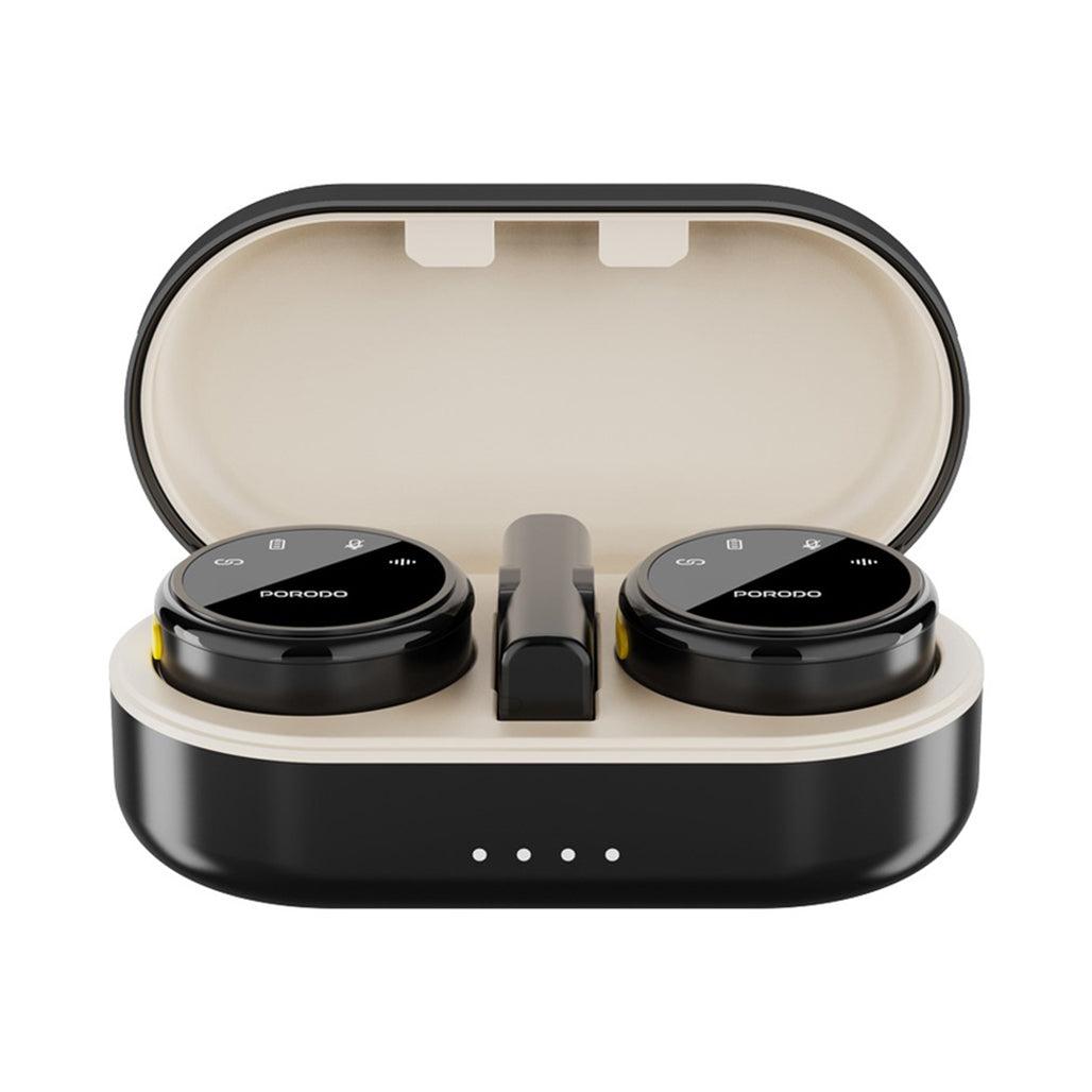 A Photo Of Porodo Lavalier Microphone - Type-C Connector and Lightning Adapter – Black