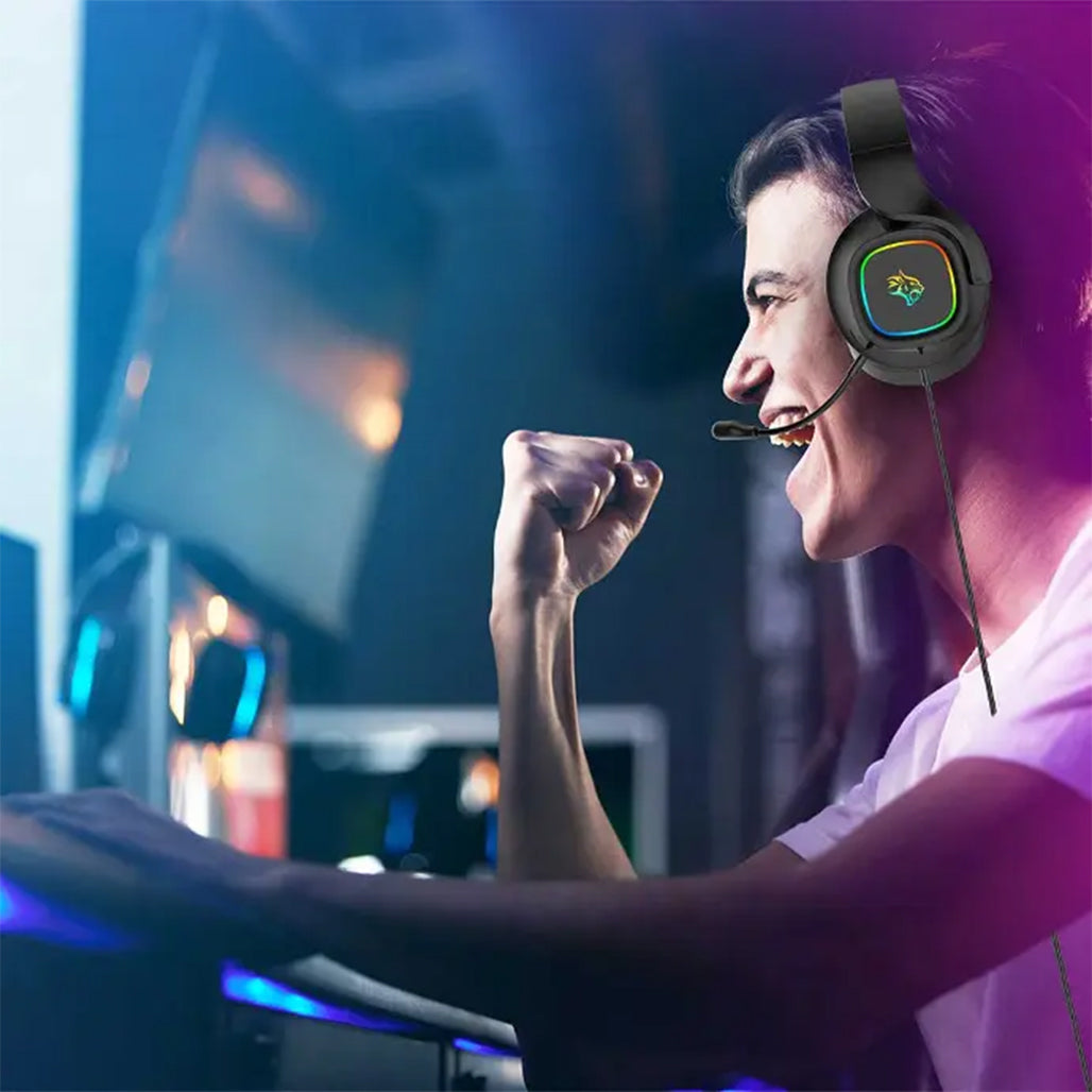 A Photo Of Porodo Gaming PDX418 RGB Headphone with Detachable Microphone