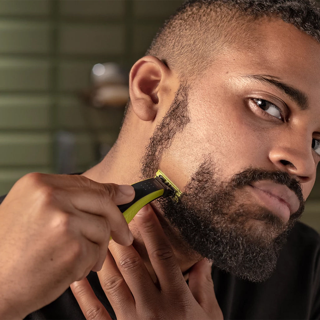 A Photo Of Philips Norelco OneBlade Replacement Blades QP220/51 – 2-Pack for Face & Body Hair Trimming and Shaving