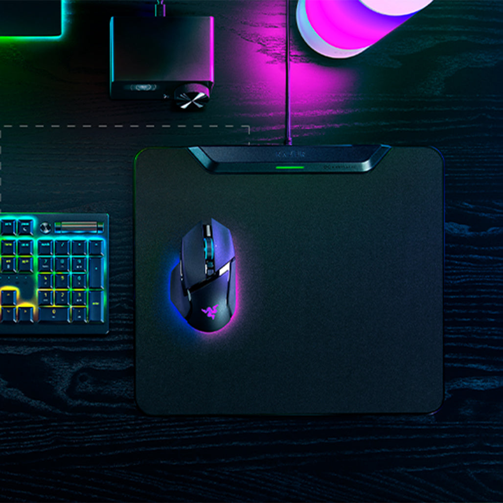 A Photo Of Razer HyperFlux V2 Wireless Charging System - Hard Edition