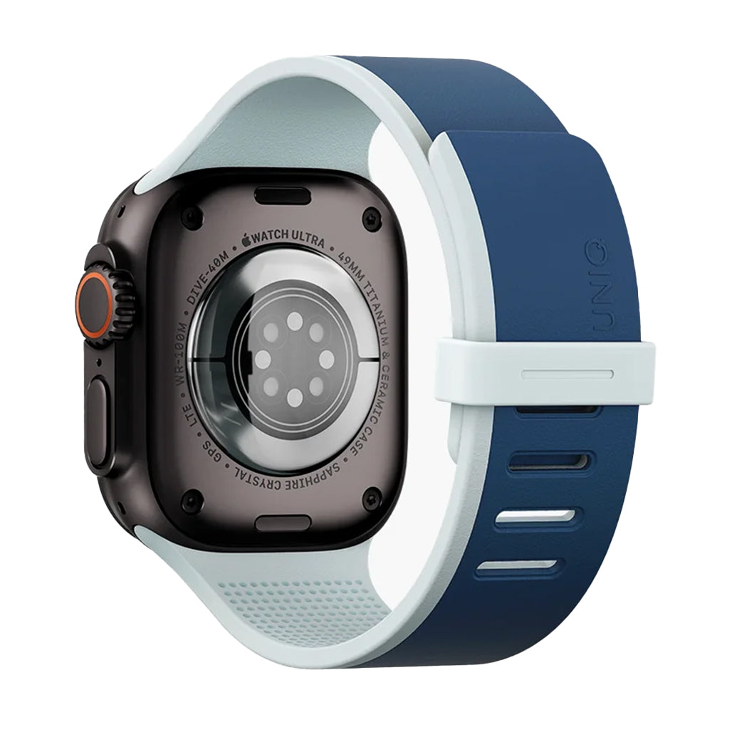 A Photo Of UNIQ Revix IV Reversible Dual-Color Magnetic Watch Strap - 49/46/45/44mm