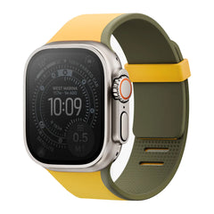 A Photo Of UNIQ Revix IV Reversible Dual-Color Magnetic Watch Strap - 49/46/45/44mm