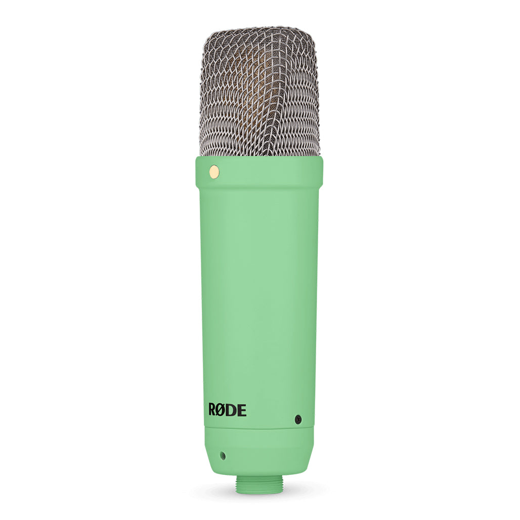 A Photo Of Rode NT1 Signature Series - Studio Condenser Microphone