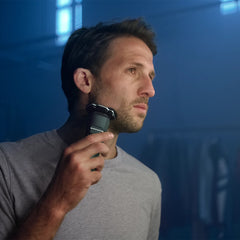 A Photo Of Philips Series 7000 Wet & Dry Electric Shaver S7887/55