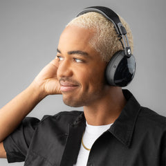 A Photo Of Skullcandy Aviator 900 ANC - Noise Cancelling Wireless Headphones