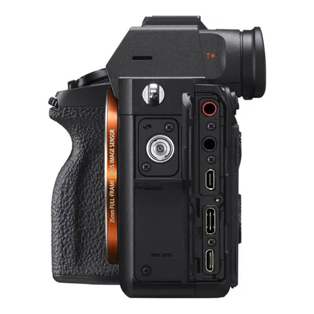 A Photo Of Sony Alpha a7R IV - Mirrorless Digital Camera (Body Only)
