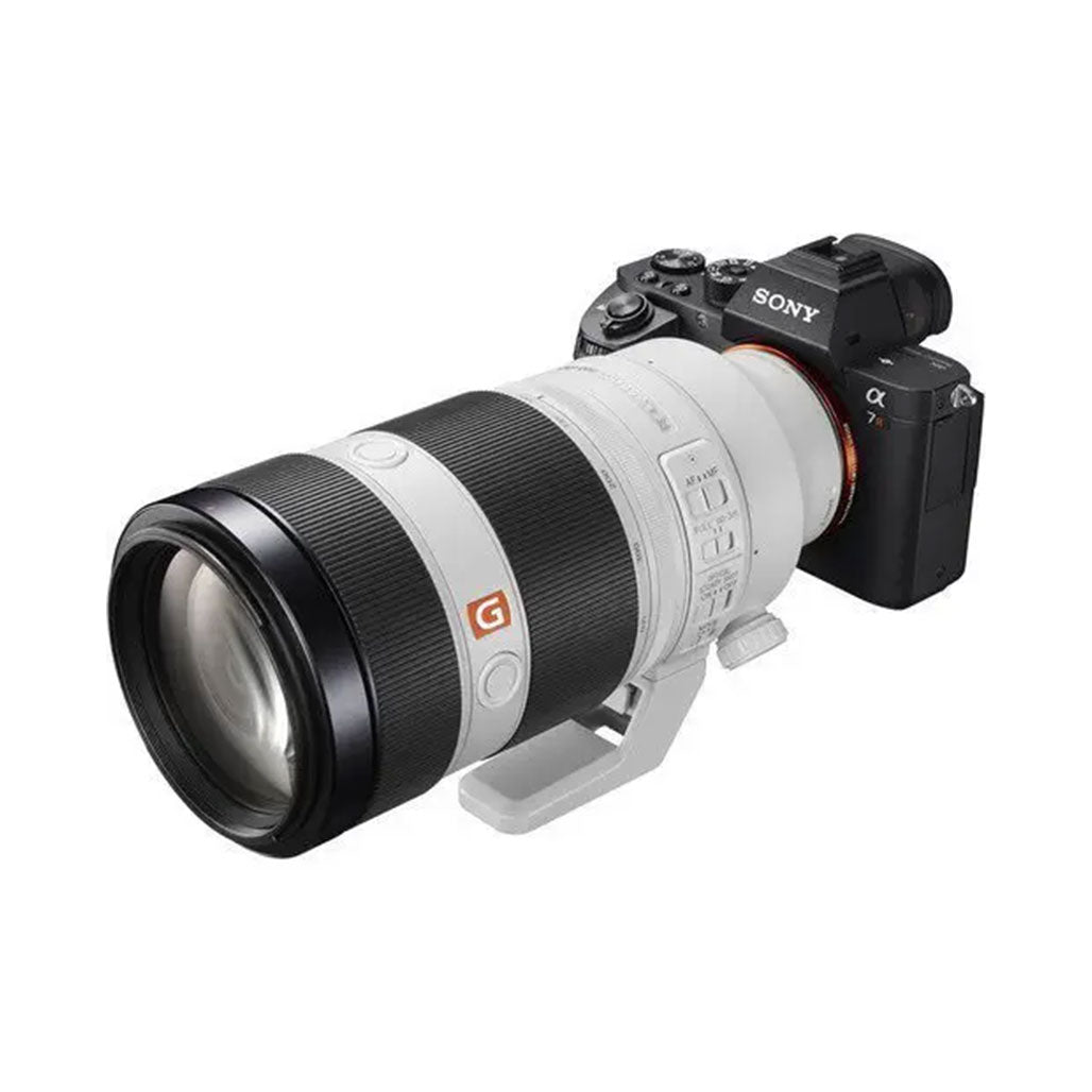 A Photo Of Sony FE 100-400mm f/4.5-5.6 GM OSS Telephoto Lens with 77mm Circular Polarizer Filter Kit