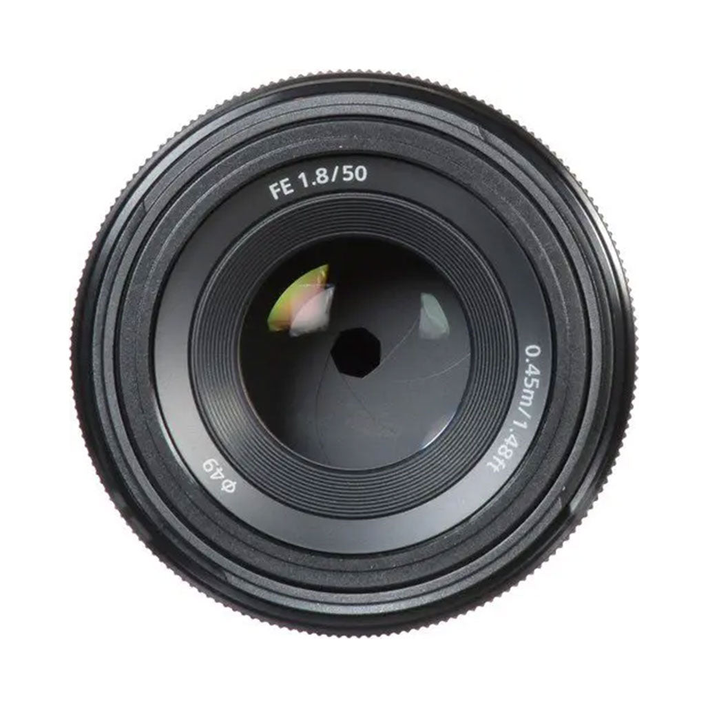 A Photo Of Sony FE 50mm f/1.8 Lens