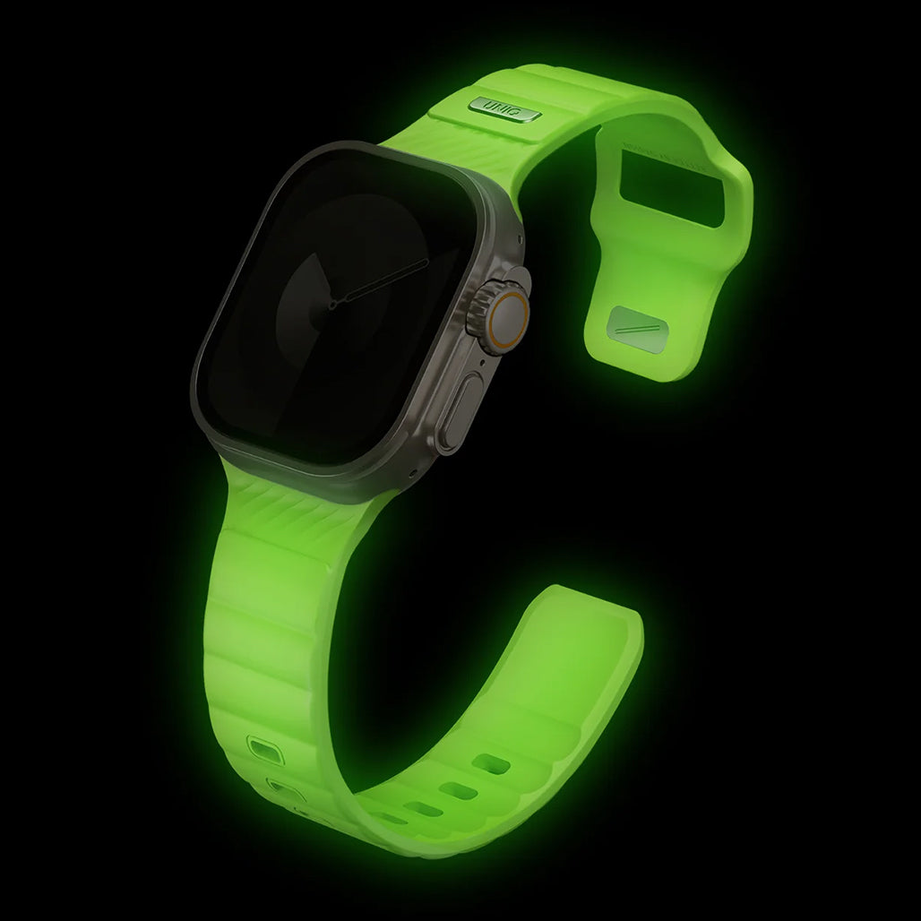 A Photo Of Uniq Stride Lume – High-Performance Glow-in-the-Dark FKM Sports Band for Apple Watch Ultra