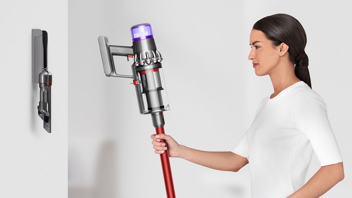 A Photo Of Dyson V11 Fluffy - Cordless Vacuum Cleaner