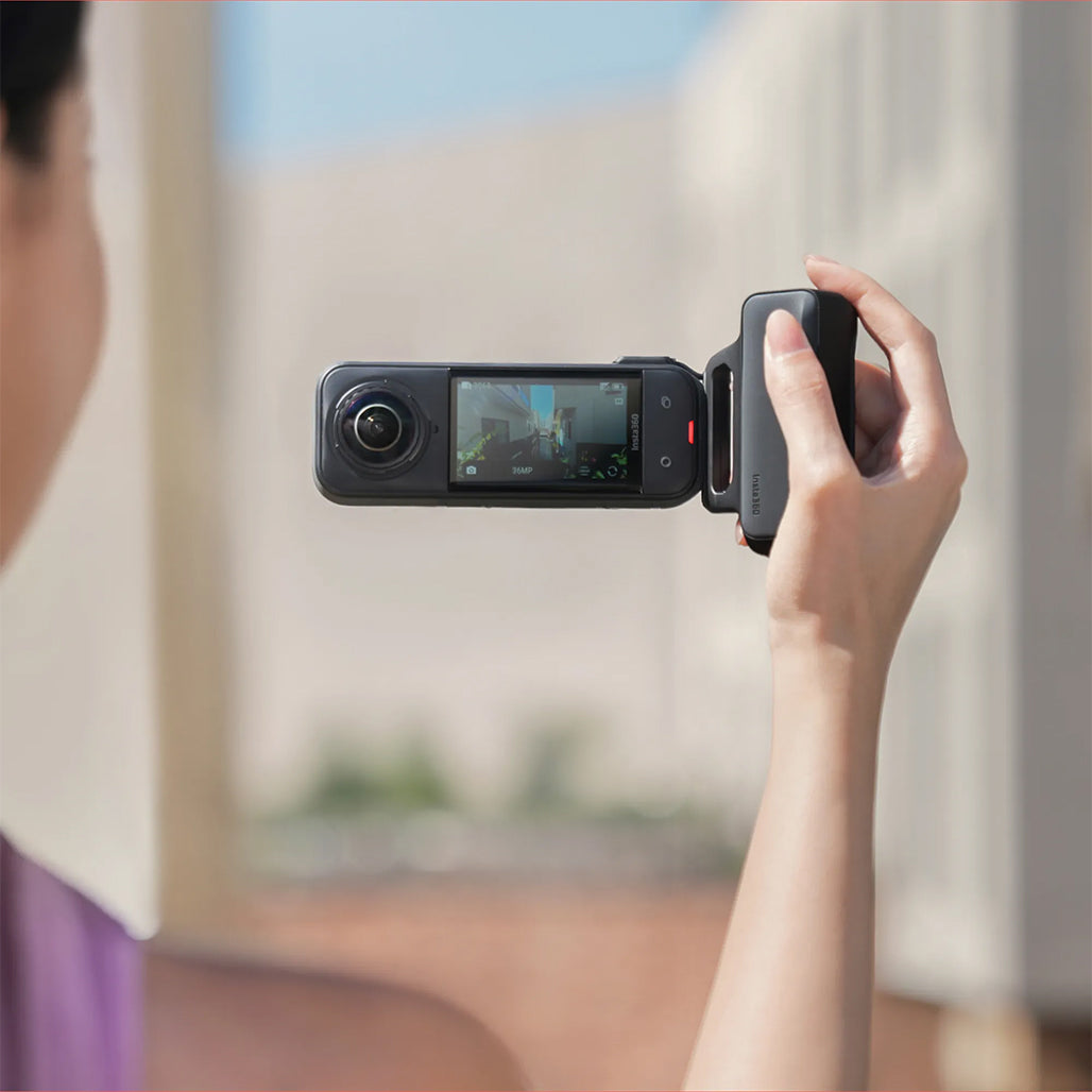 A Photo Of Insta360 Photography Grip for X5 & X4 Air Cameras