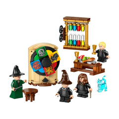 A Photo Of LEGO Hogwarts™ Castle: Sorting Hat™ Ceremony - 124 Pieces - 76460