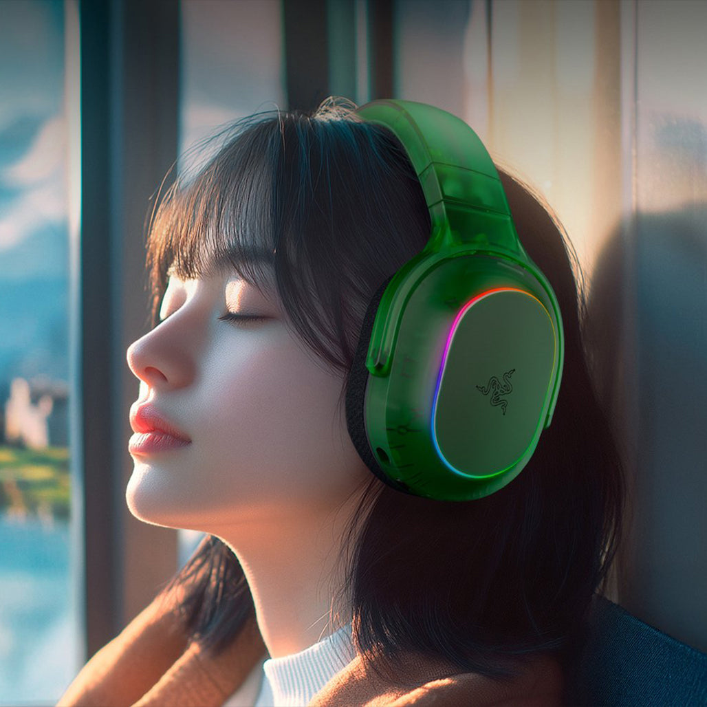 A Photo Of Razer Barracuda X Chroma – Phantom Green