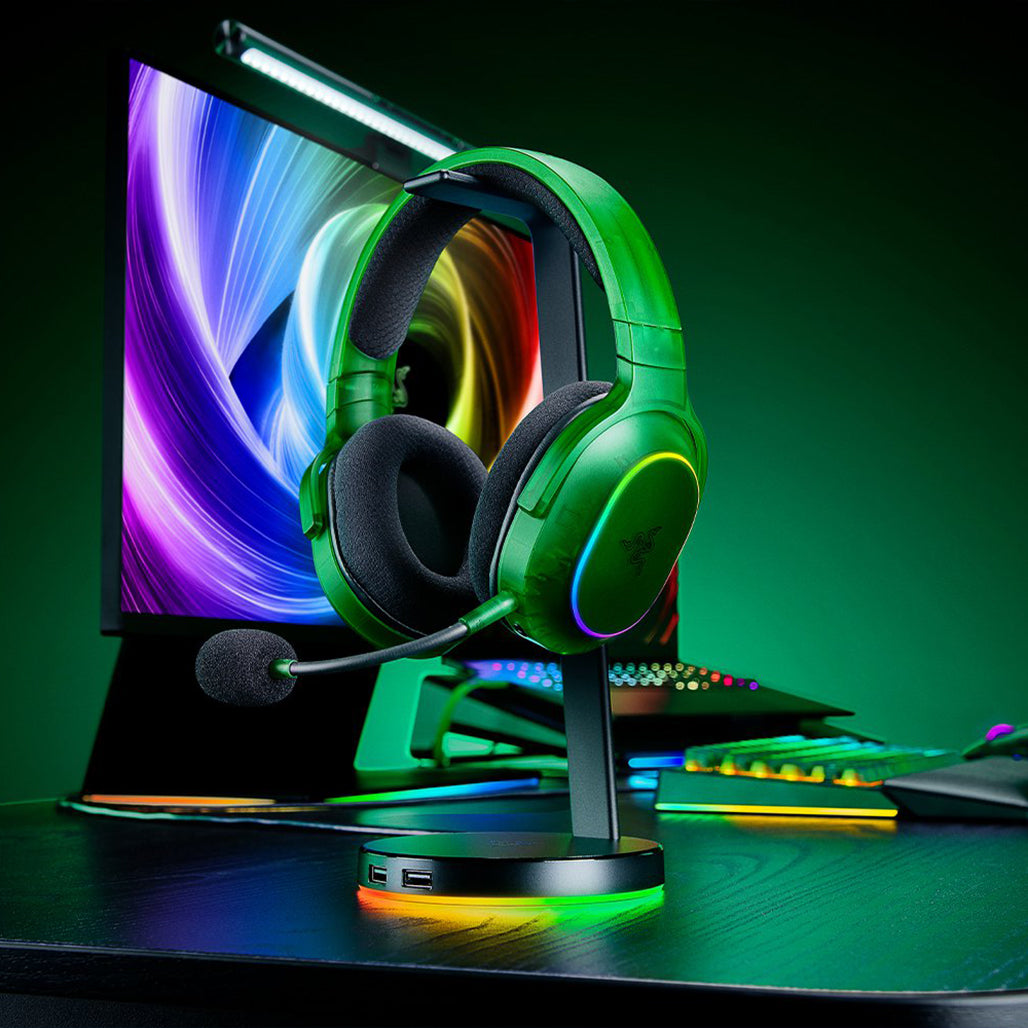 A Photo Of Razer Barracuda X Chroma – Phantom Green