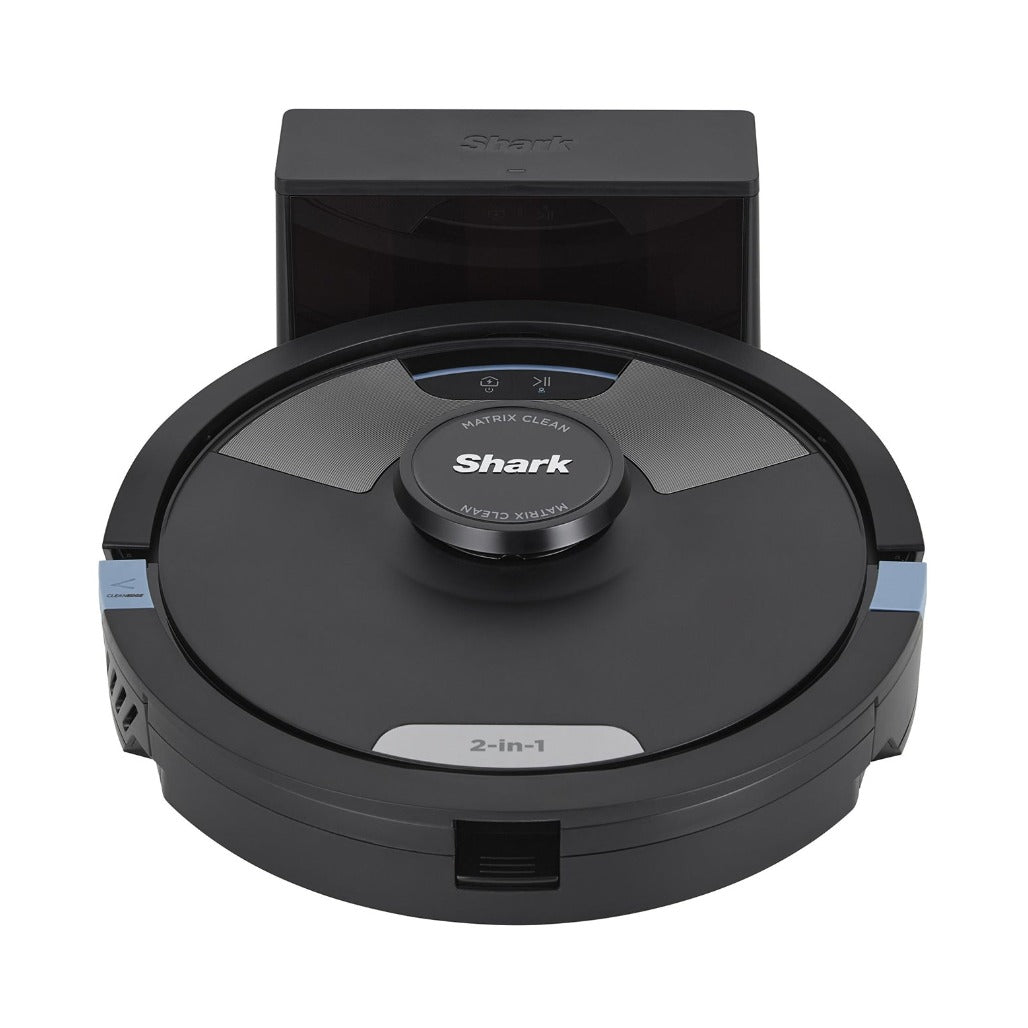 A Photo Of Shark Matrix Plus 2-in-1 Robot Vacuum & Mop