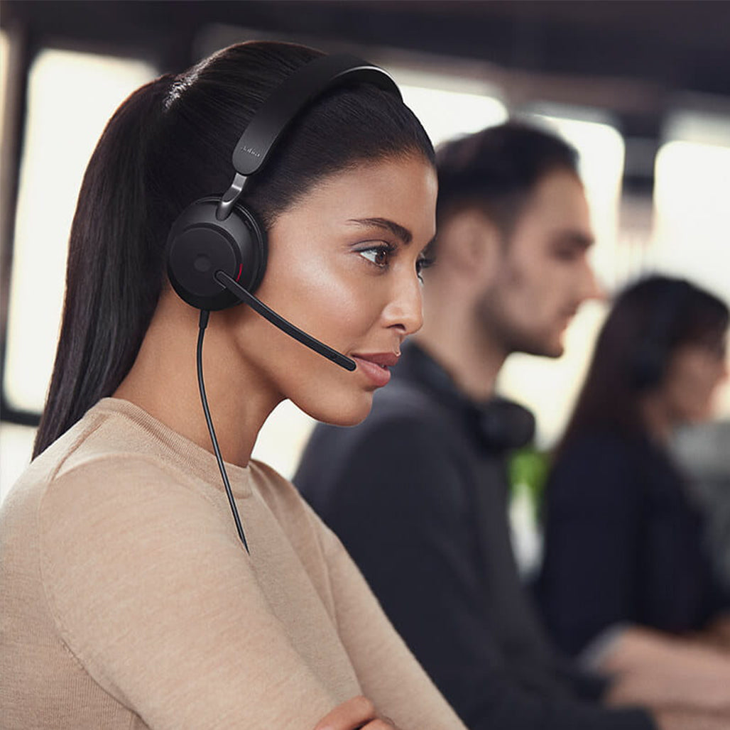 A Photo Of Jabra Evolve2 40 SE - Stereo Wired On-Ear Headset | HSC131