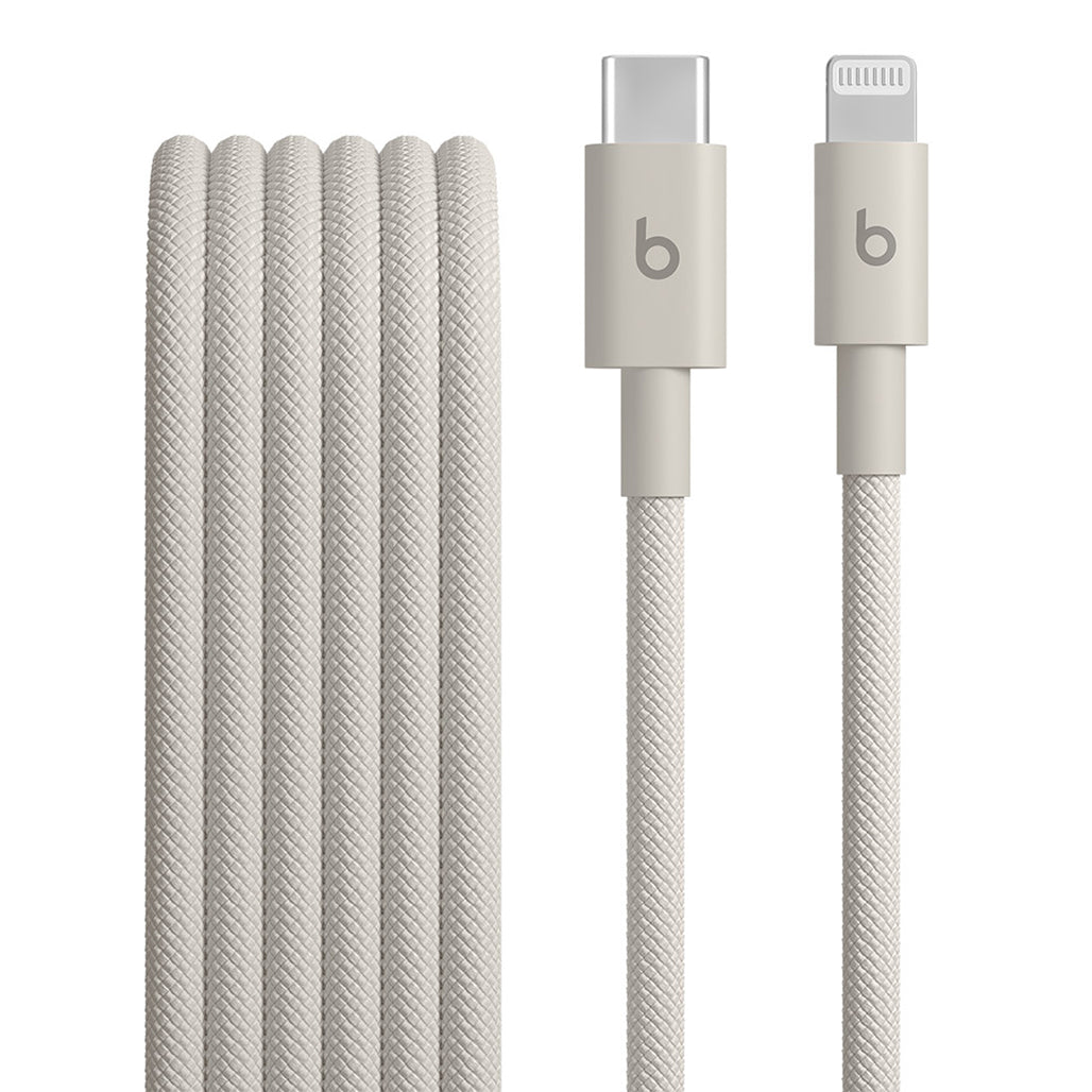 A Photo Of Beats USB-C to Lightning Woven Charging Cable 1.5m – Fast Charging, Tangle-Free, CarPlay Compatible