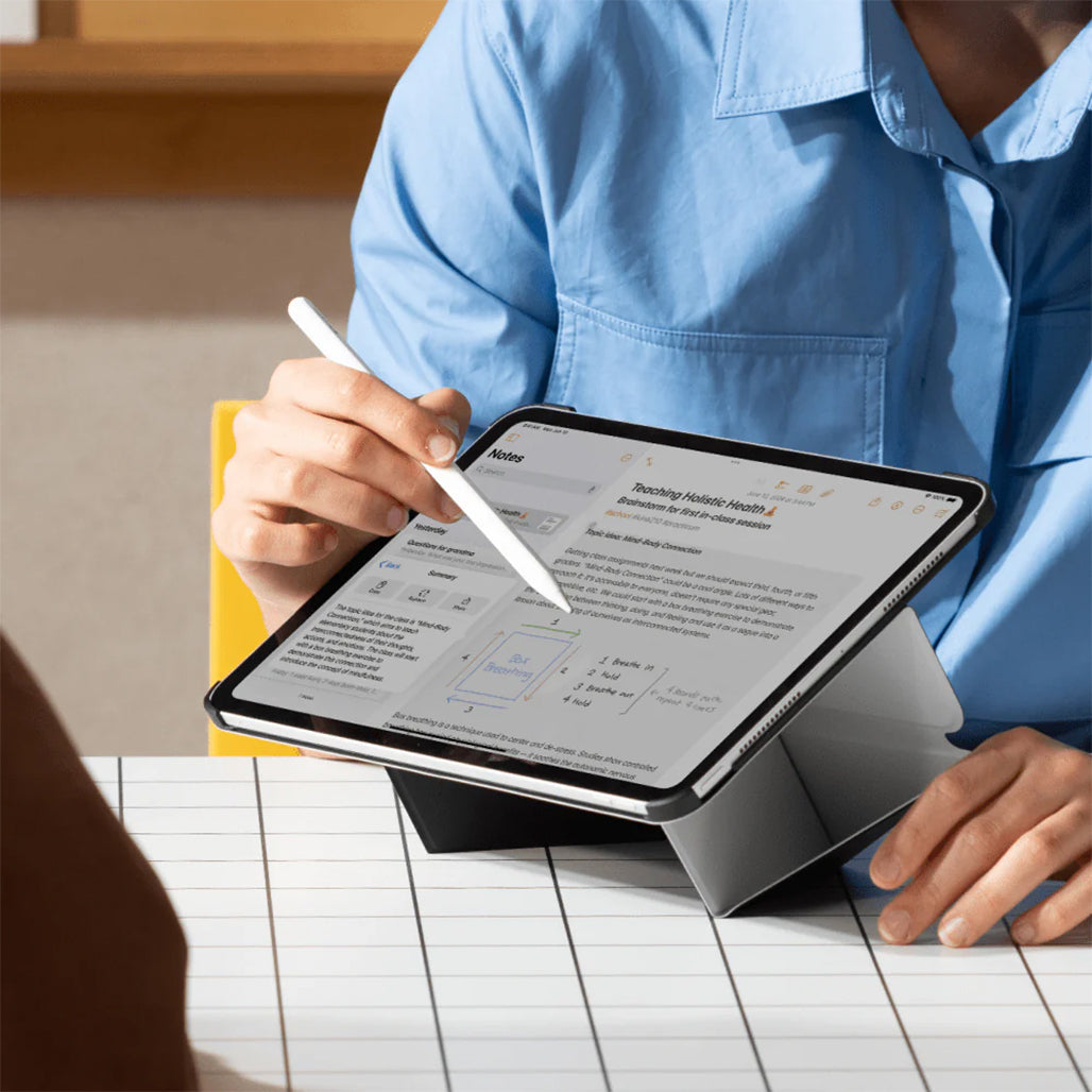 A Photo Of MOFT Dynamic Folio Case for iPad Pro 11