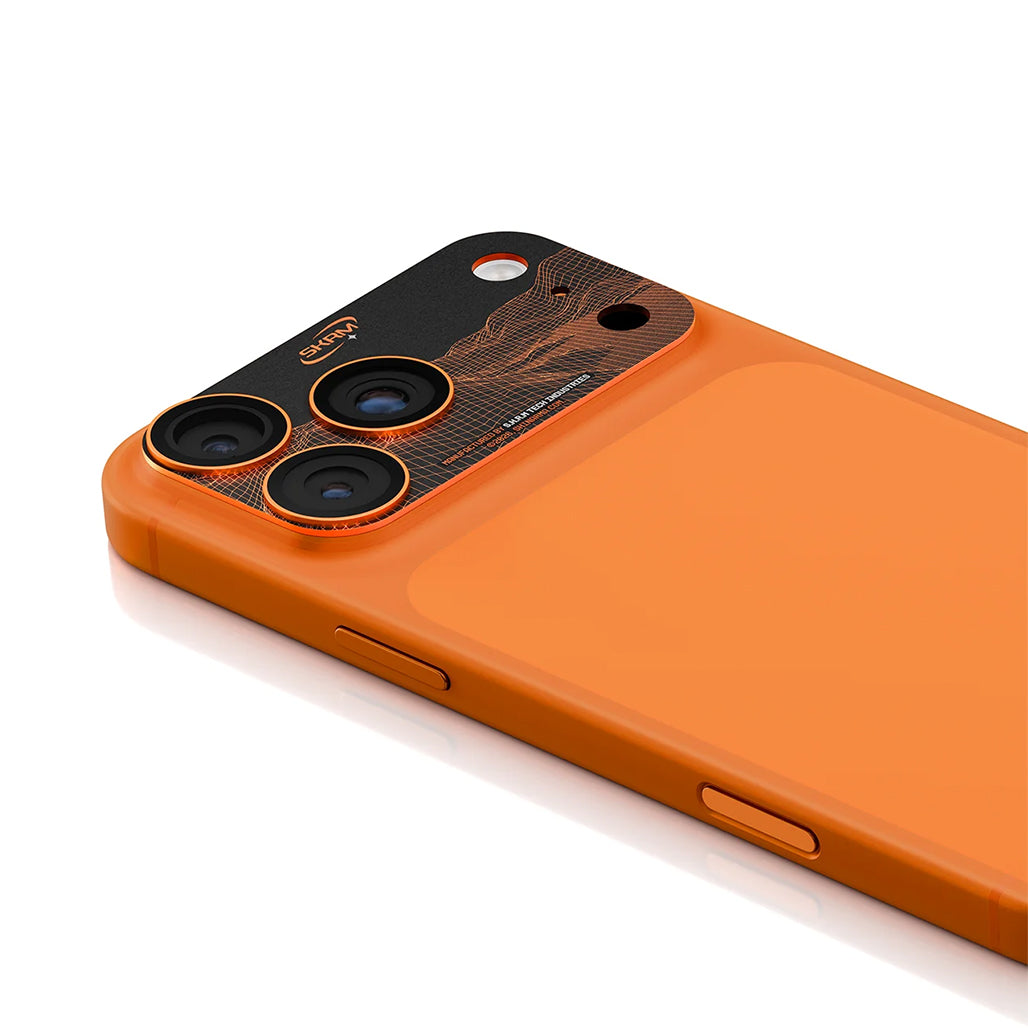 A Photo Of Skinarma SONIX Aluminum Camera Lens Protector for iPhone 17 Pro