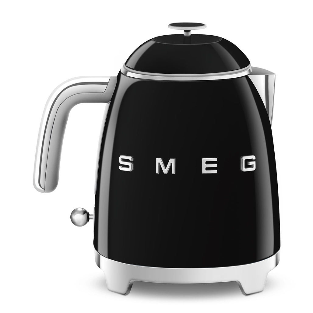 A Photo Of Smeg 50's Style Mini Electric Kettle