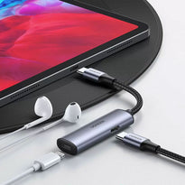 UGreen USB-C to Lightning Audio Adapter | Connect Lightning EarPods to USB-C Devices